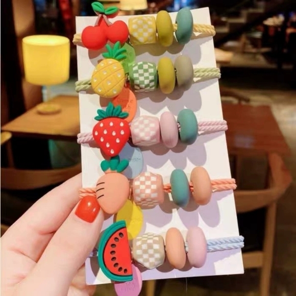 NEW - 5pcs SET Hair Accessories - Picture 1 of 7